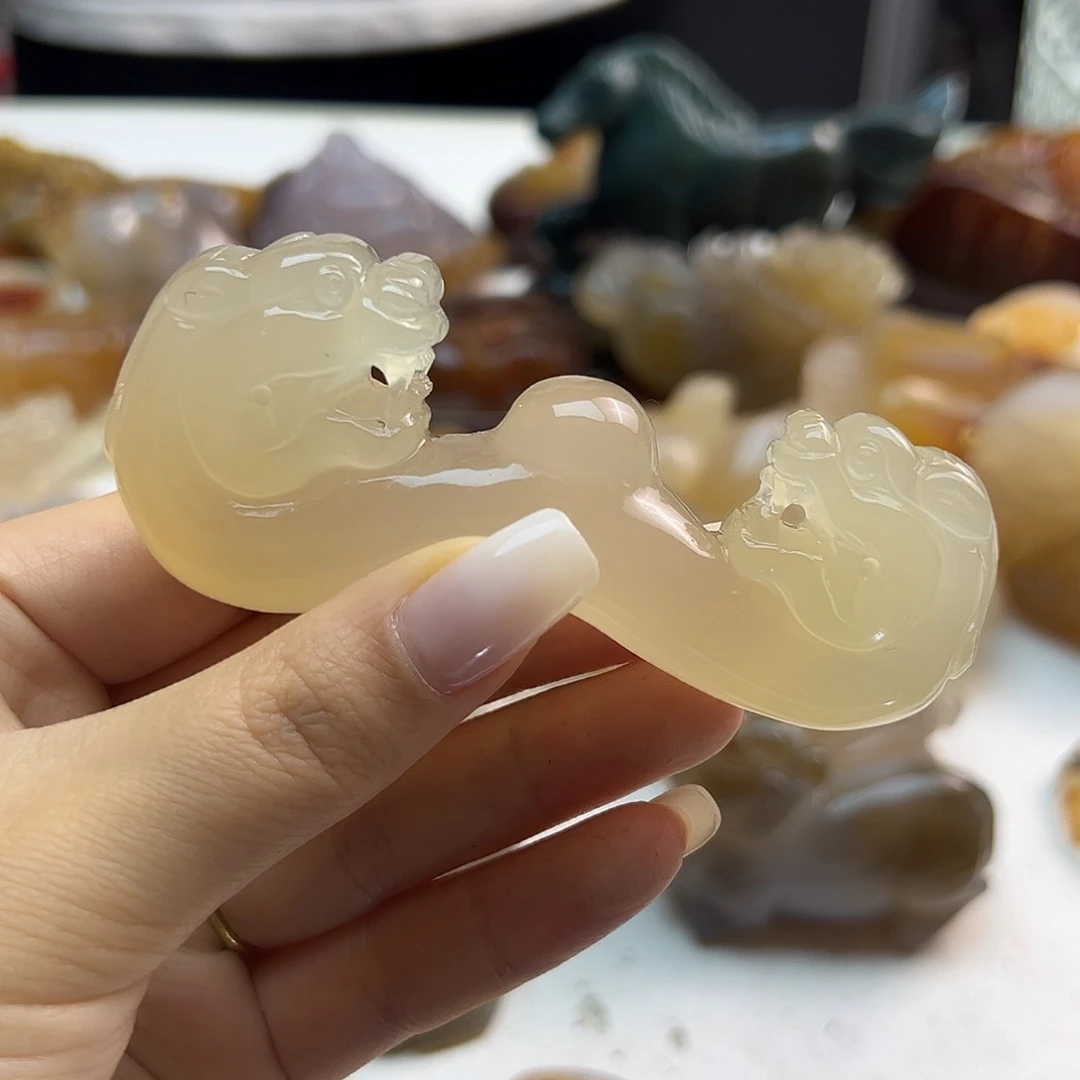 玛瑙/玉髓未镶嵌颈饰