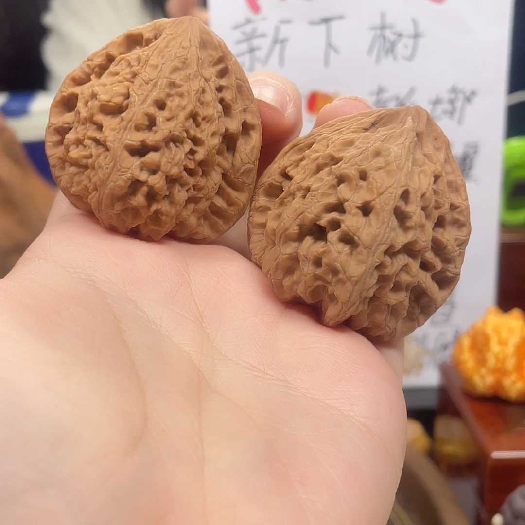 桃核吊坠45尺三角虎头王