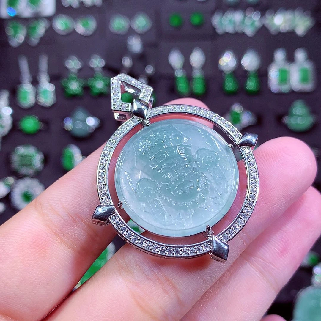 颈饰未镶嵌翡翠 天然