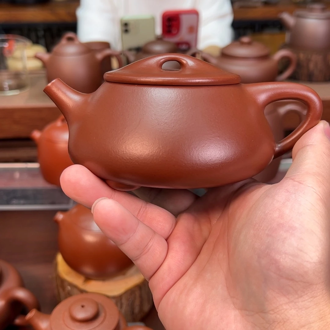 T***y茶壶紫砂红皮龙270cc景舟石瓢