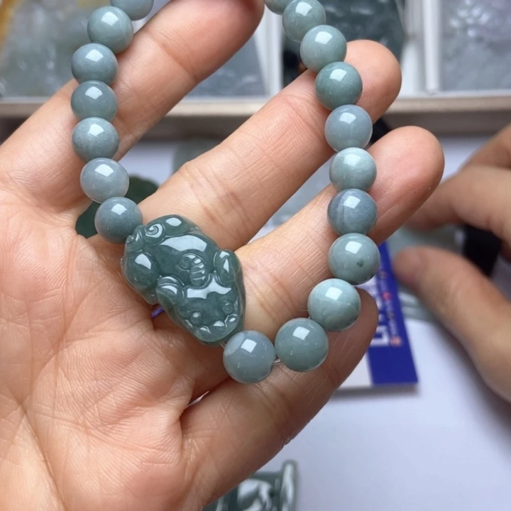 翡翠未镶嵌挂件翡翠