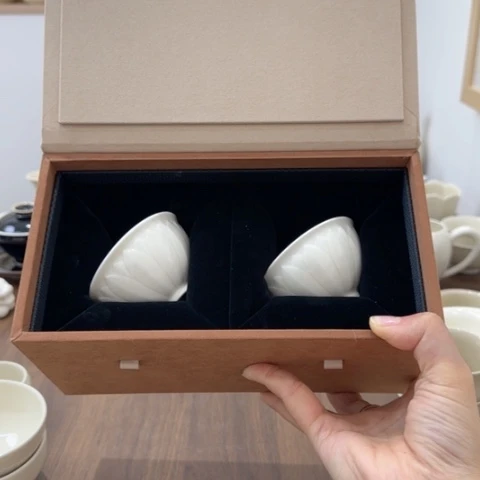定瓷莲瓣鸡心杯礼盒装