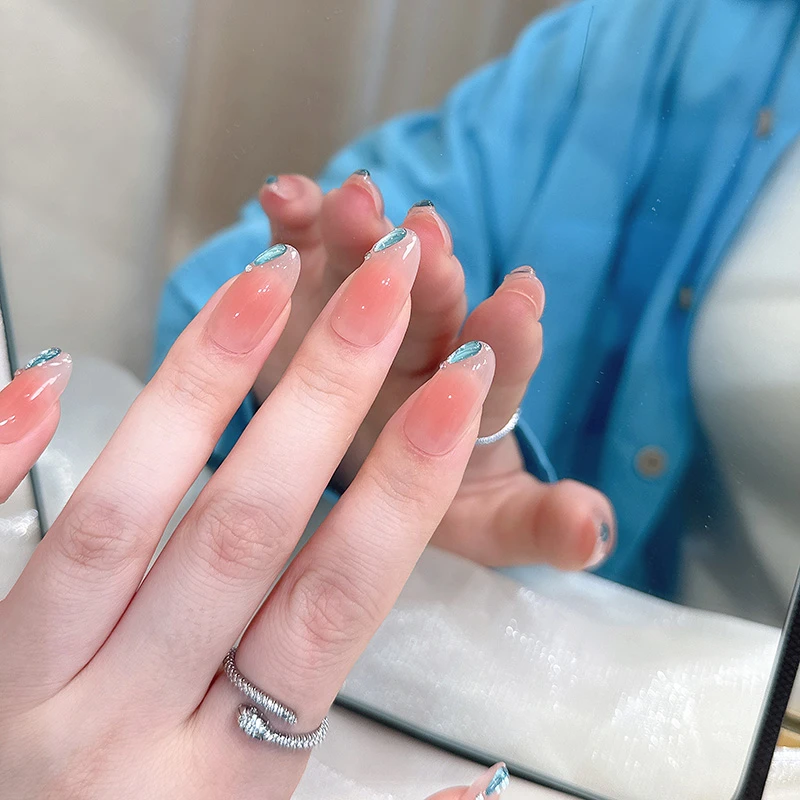 【蓝眼泪】纯手工穿戴甲2025新款纯欲腮红蓝钻显白美甲贴片中长款