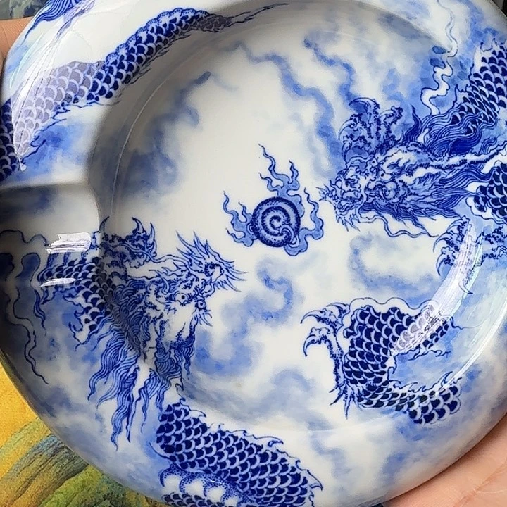 青花手绘诗文主人杯