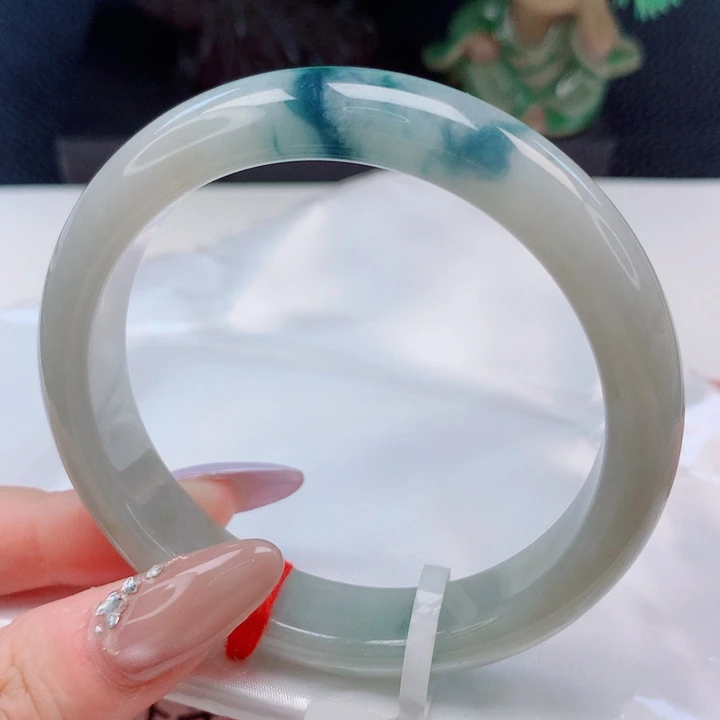 翡翠未镶嵌手镯58圈