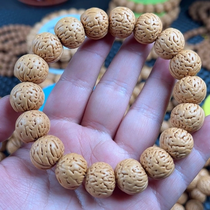 刘***钱手串桃核金丹桃核