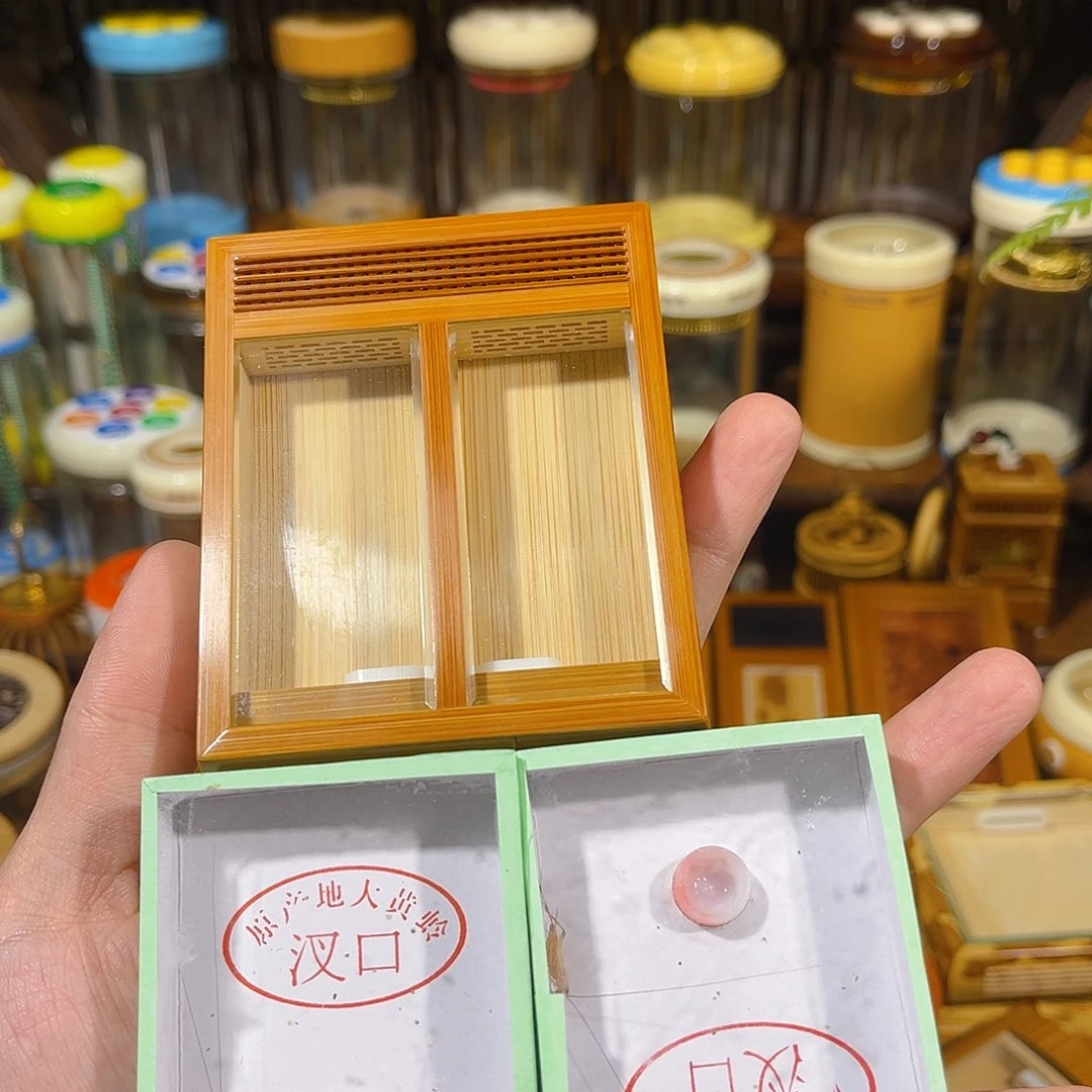 蟋蟀双格黄蛉盒+两只大黄蛉