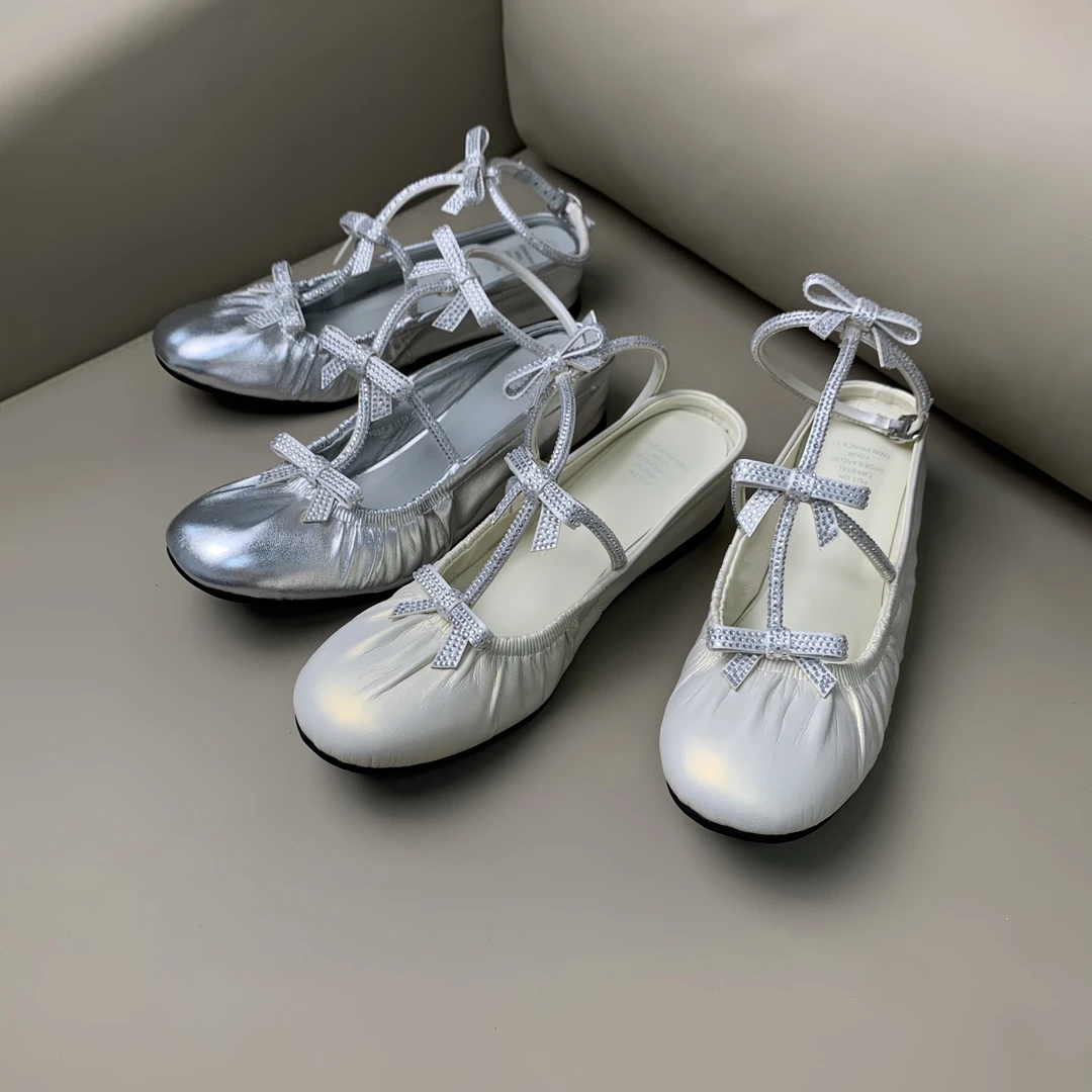 圆头钻带包头凉鞋5053