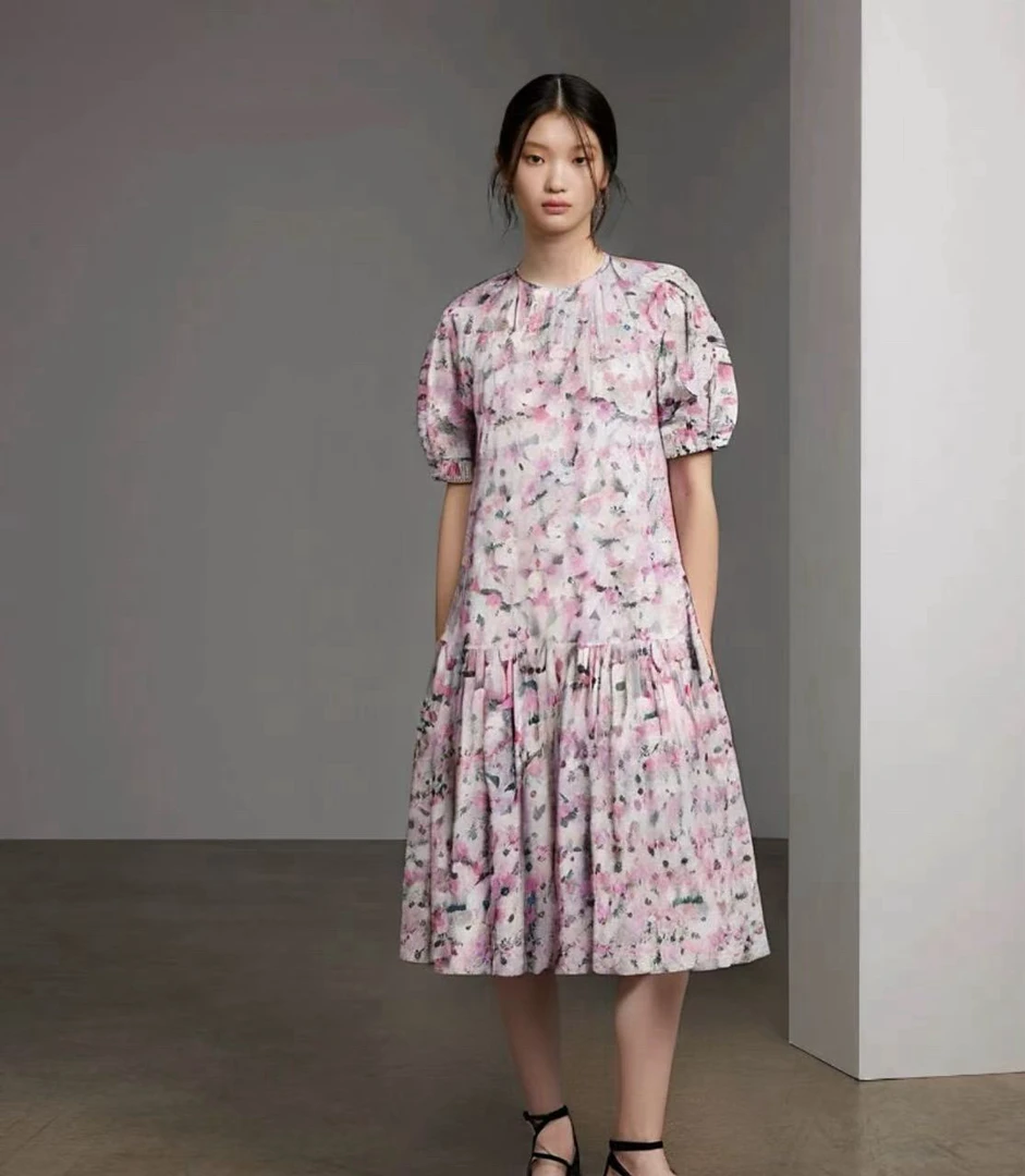 <蔓粉蔷薇>圆领法式气质轻奢欧若风宽松连衣裙2196