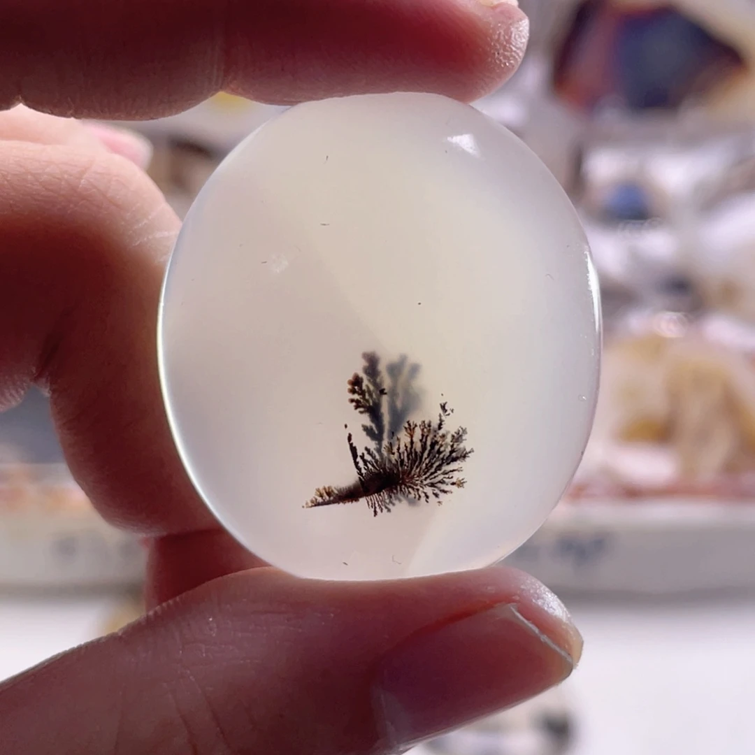 T***f玛瑙/玉髓未镶嵌珠宝奇石