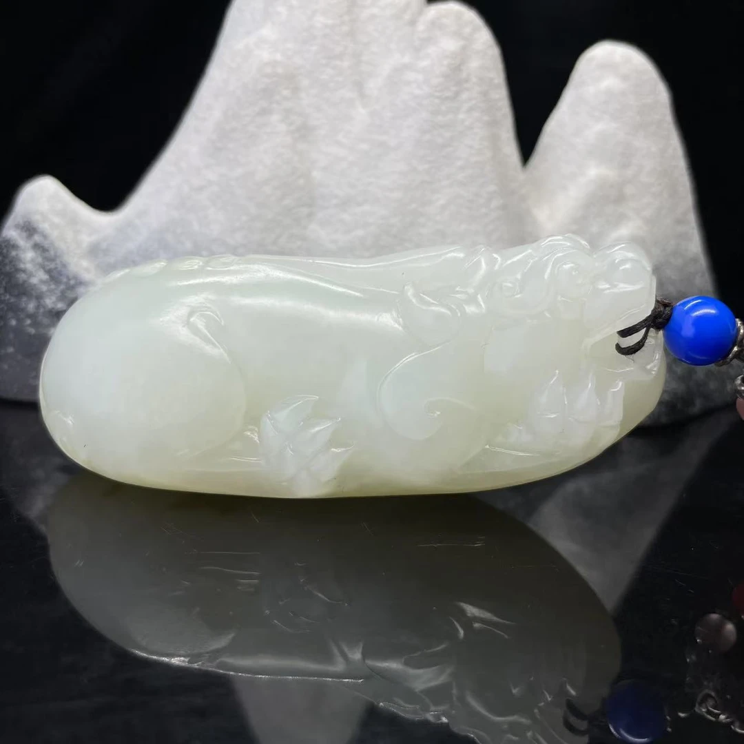 A1596 和田玉吊坠 CH845401 D