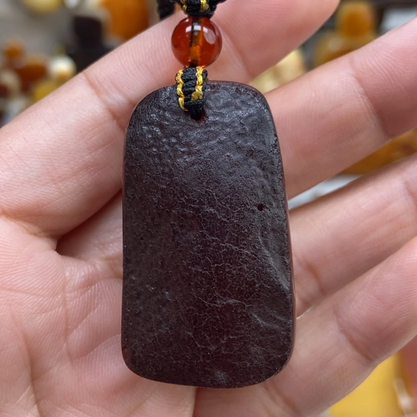 【闪购商品】琥珀颈饰未镶嵌