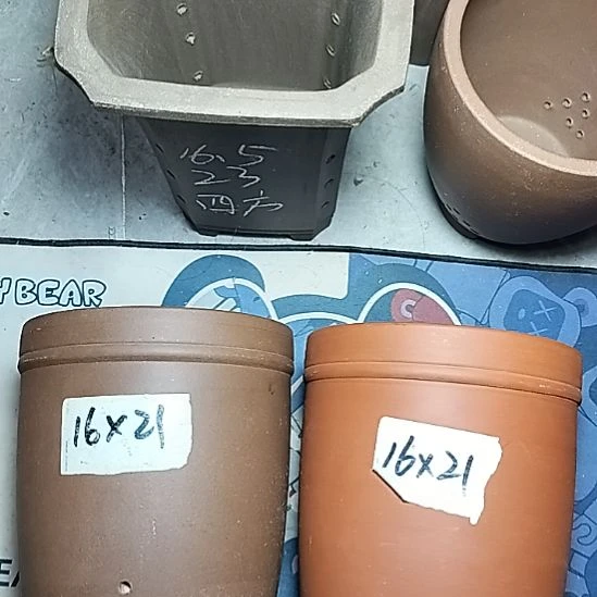 红泥紫泥三线两个花盆