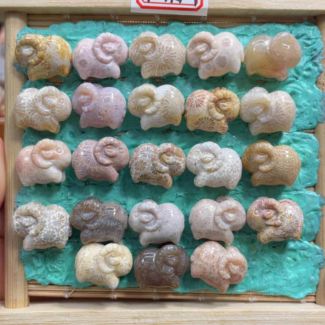 硅化玉未镶嵌颈饰小羊40米1个