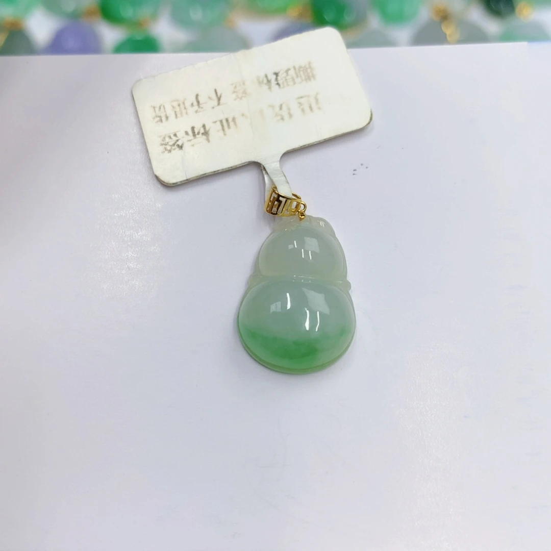 颈饰18K金镶嵌翡翠翡翠