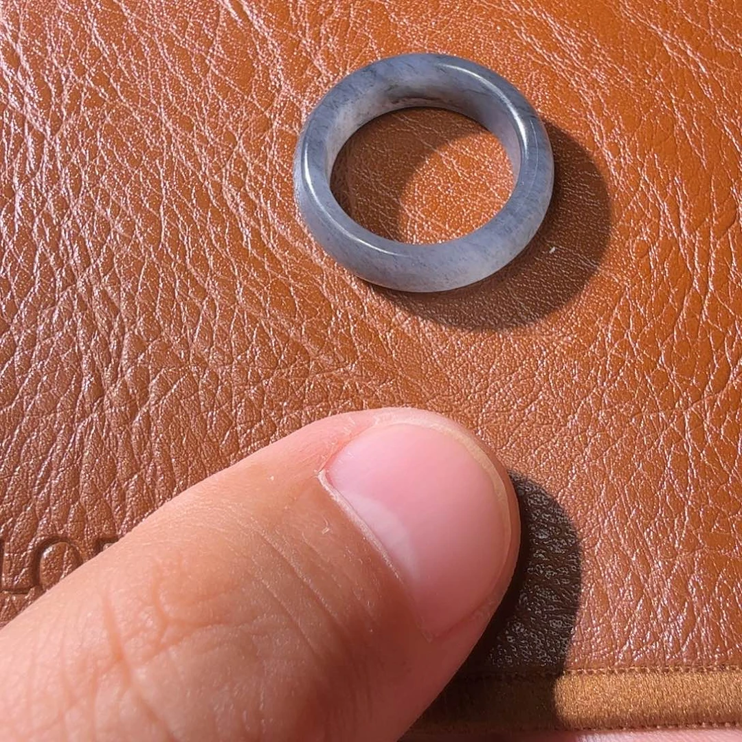 和田玉未镶嵌戒指