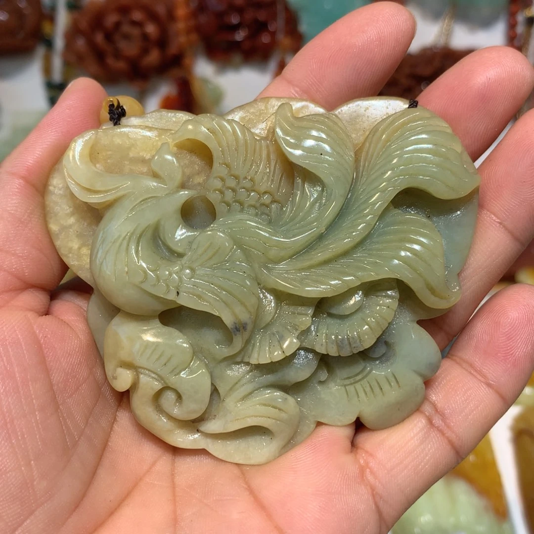 未镶嵌蛇纹石玉颈饰