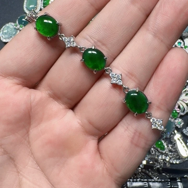 翡翠未镶嵌颈饰天然A货翡翠放漏