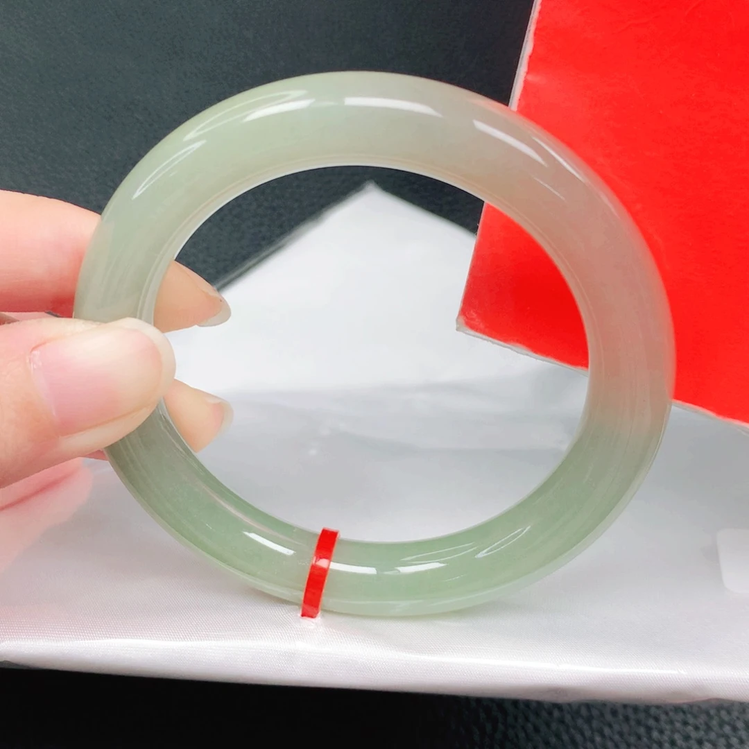 翡翠未镶嵌手镯54圈