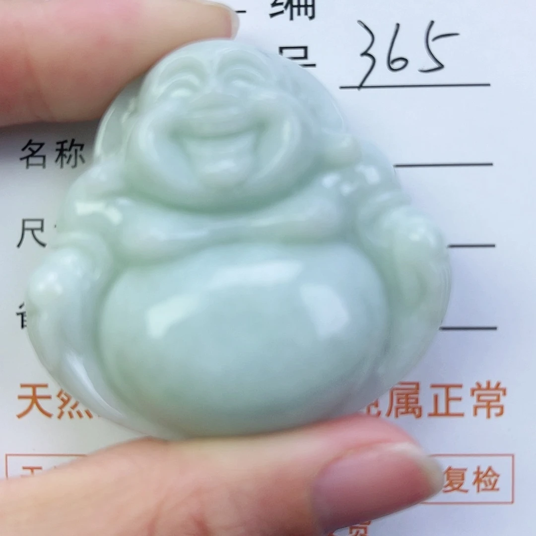 翡翠颈饰未镶嵌佛公