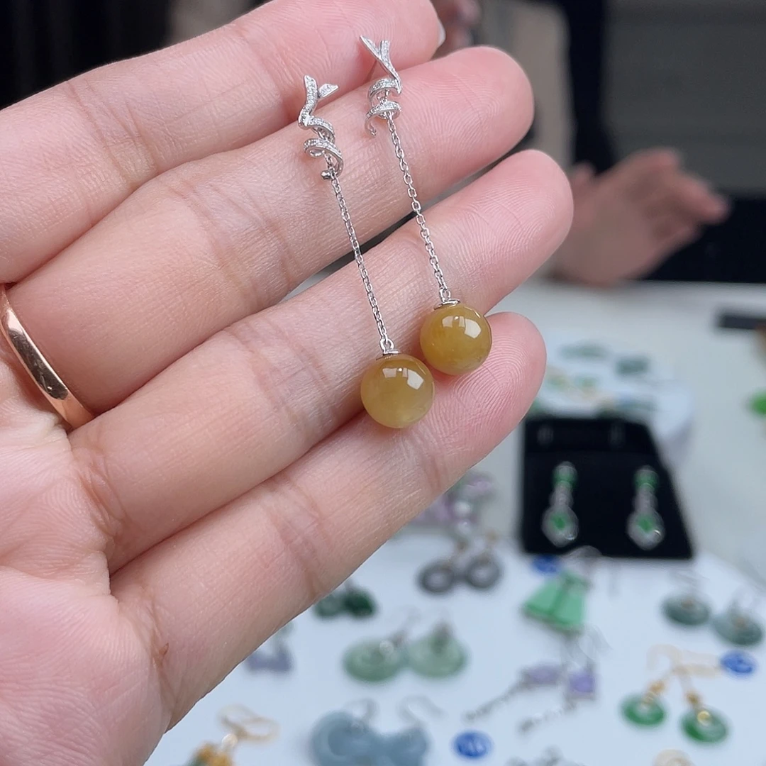 翡翠18K金镶嵌耳饰