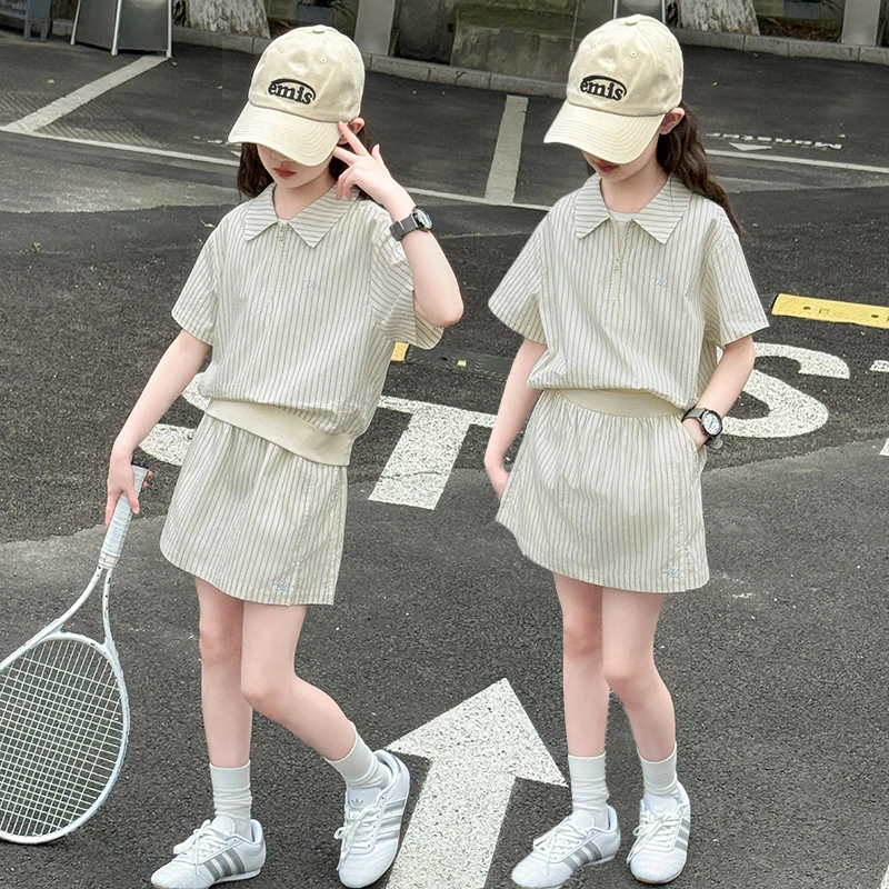 女童运动套装夏季2025新款韩范儿童条纹短袖T恤航海系裙裤两件套