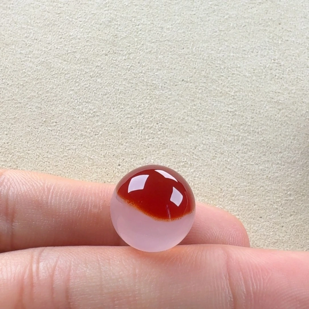 南红玛瑙未镶嵌冰飘圆珠13.9