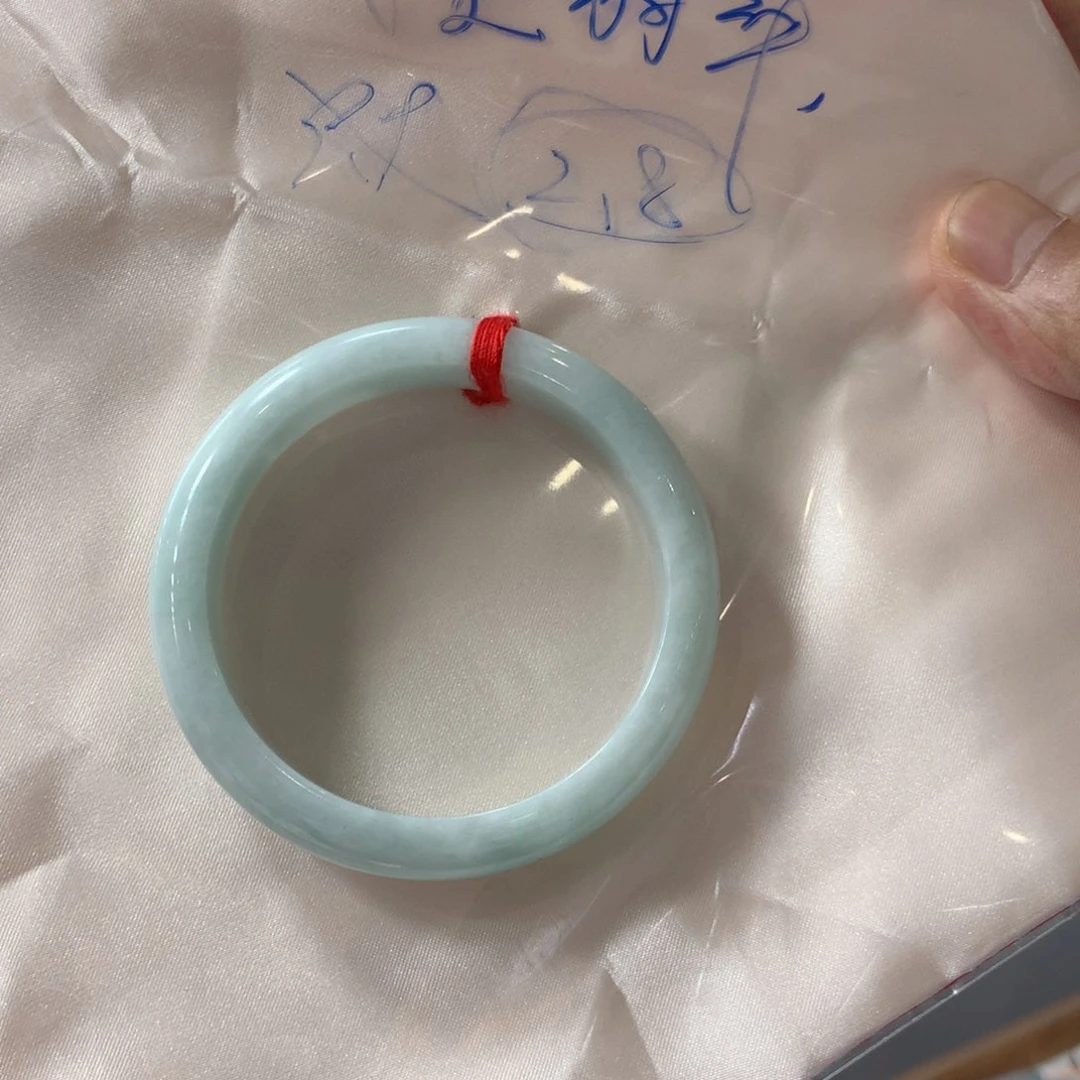 s****翡翠手镯未镶嵌买断