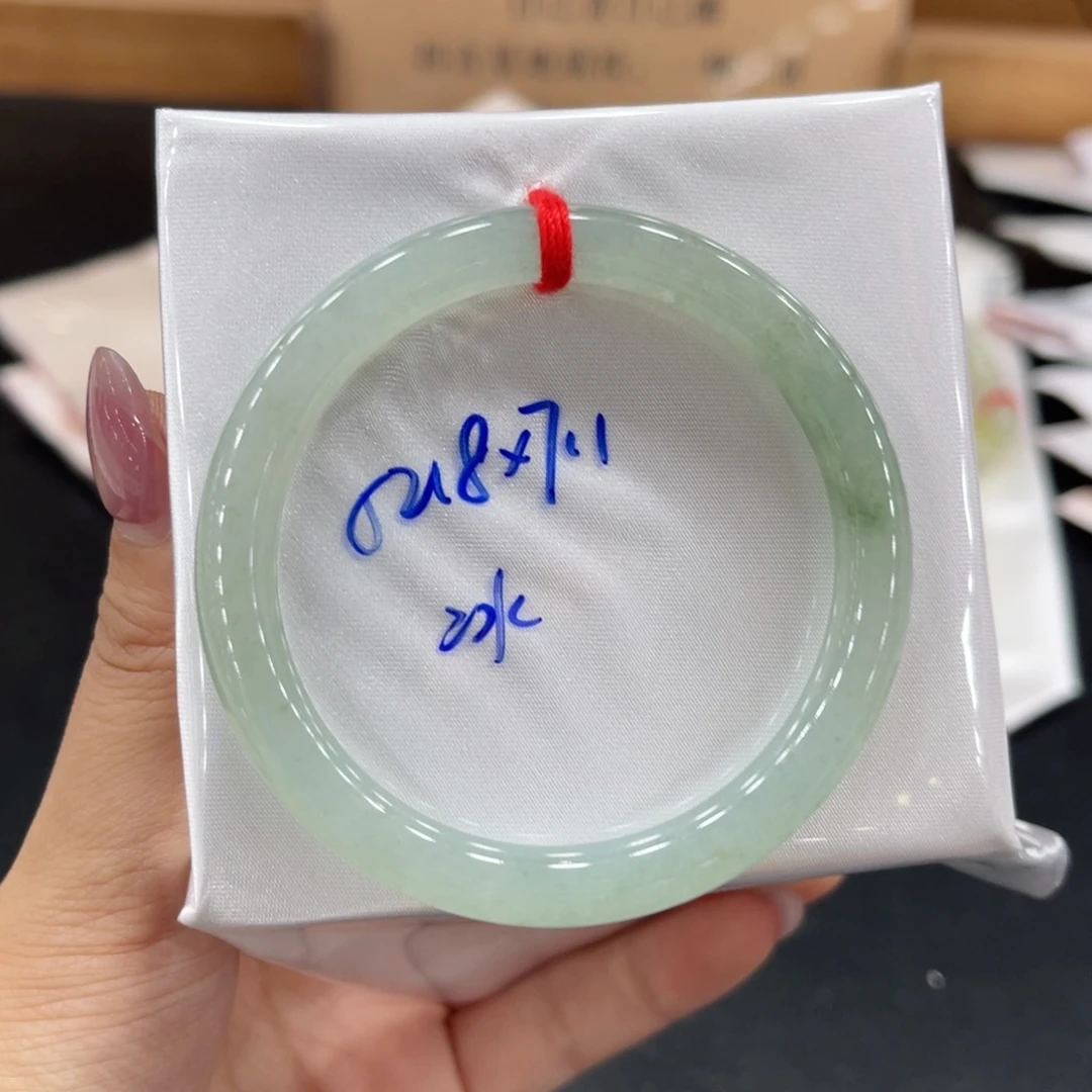 未镶嵌手镯翡翠.****?翡翠