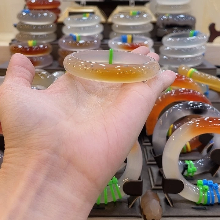 玛瑙/玉髓未镶嵌手镯18