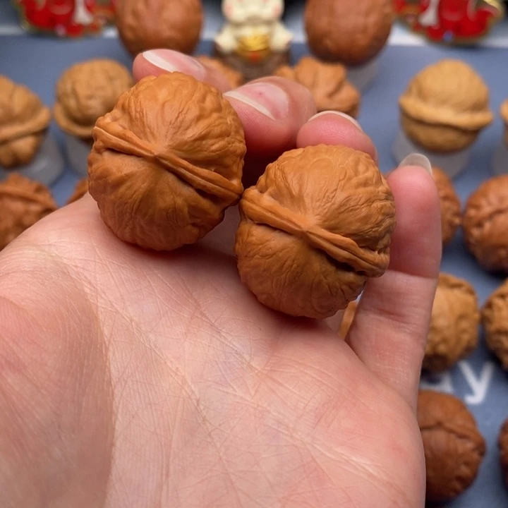 文玩核桃把件大枣