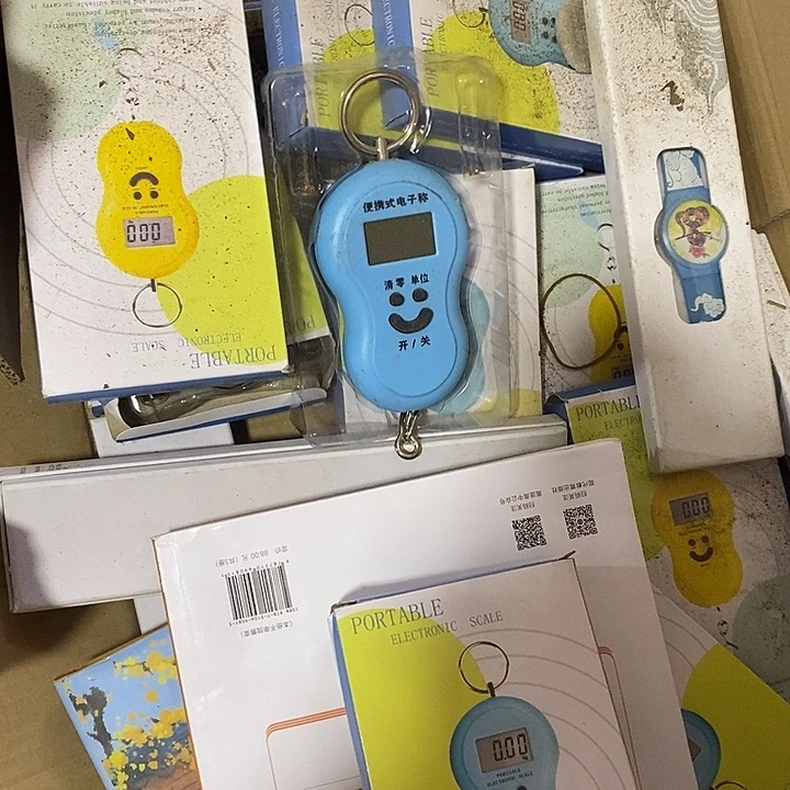 电子秤，回家自己配电池