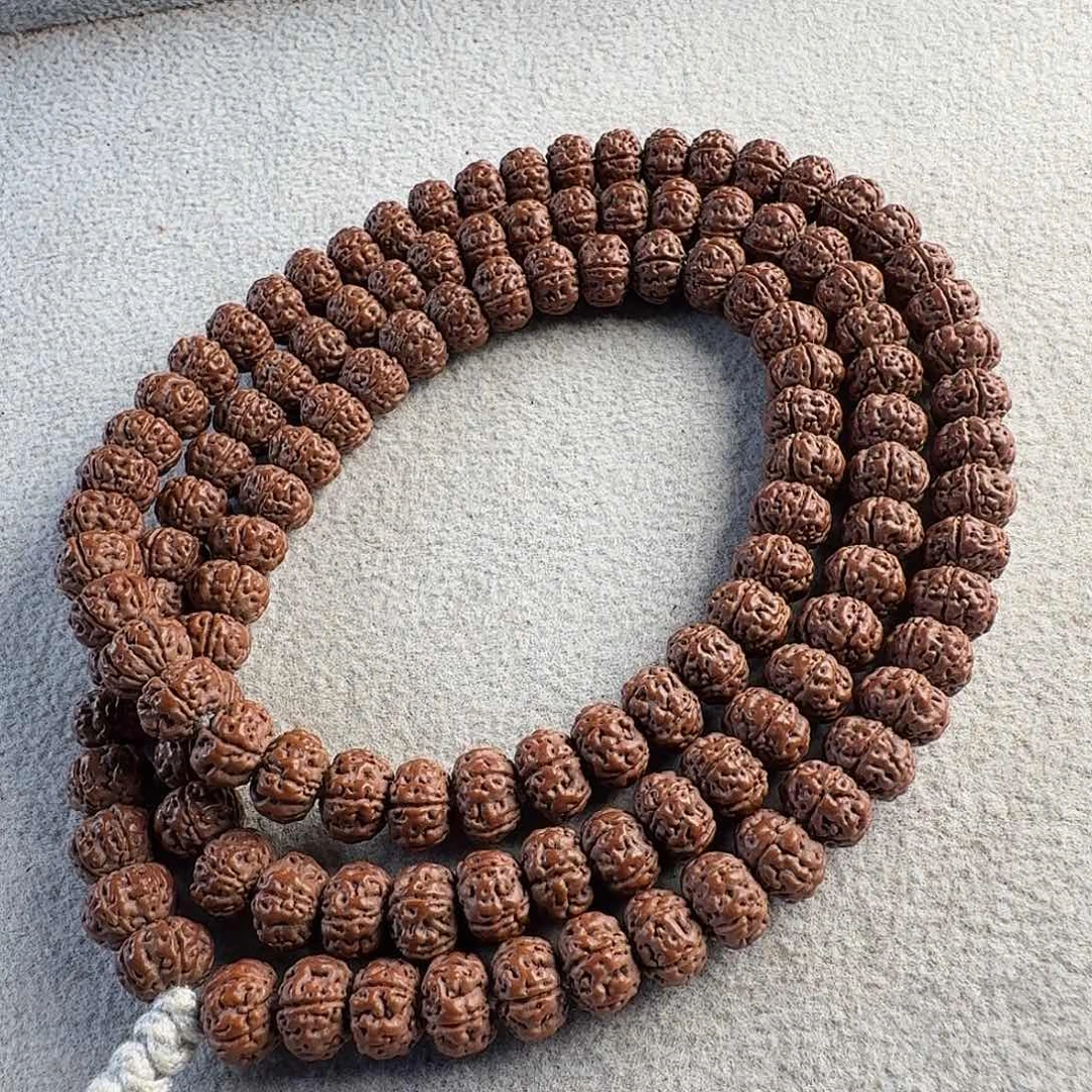 吊坠金刚菩提8➕超头老树王孔道丝黄