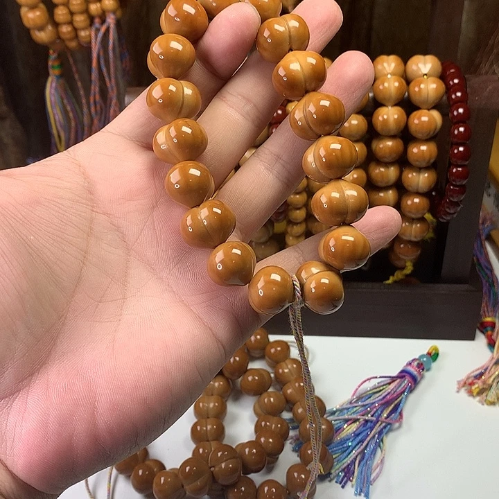桃核吊坠全品柯基大屁桃