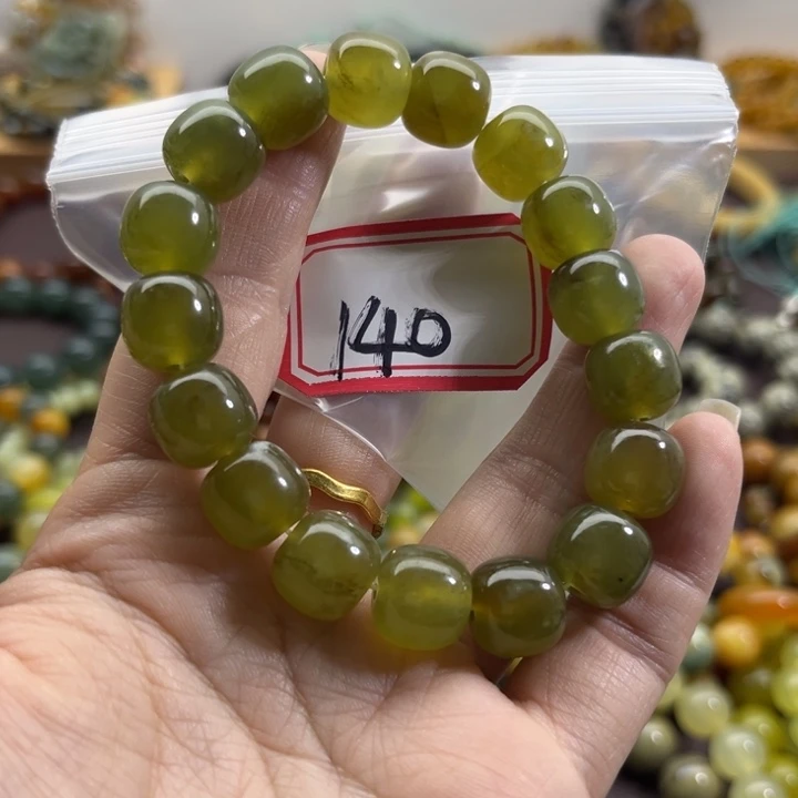 未镶嵌蛇纹石玉手链