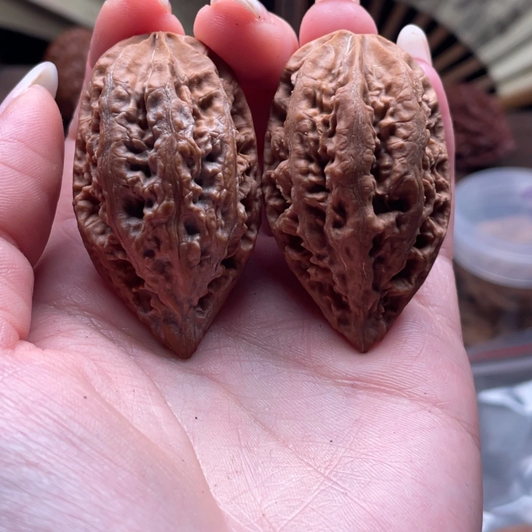 文玩核桃把件楸刀鱼9花皮