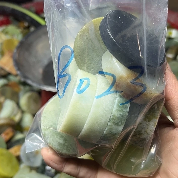 沉***今蛇纹石玉未镶嵌鱼缸石，盆景石