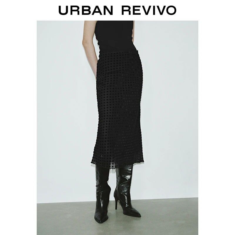 UR2025春季新品女装欧若风时髦魅力植绒波点高腰半裙UWG550012