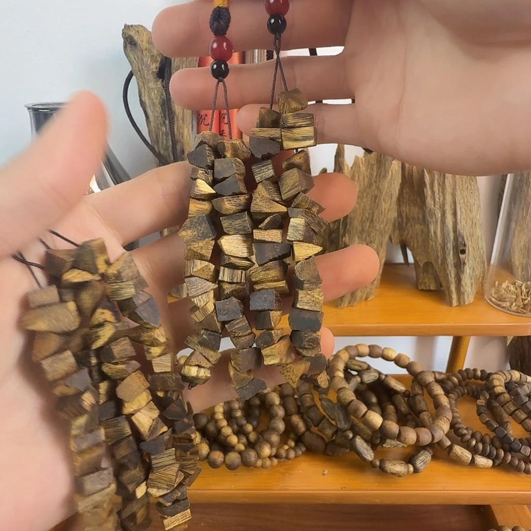 沉香碎屑沉香小车挂