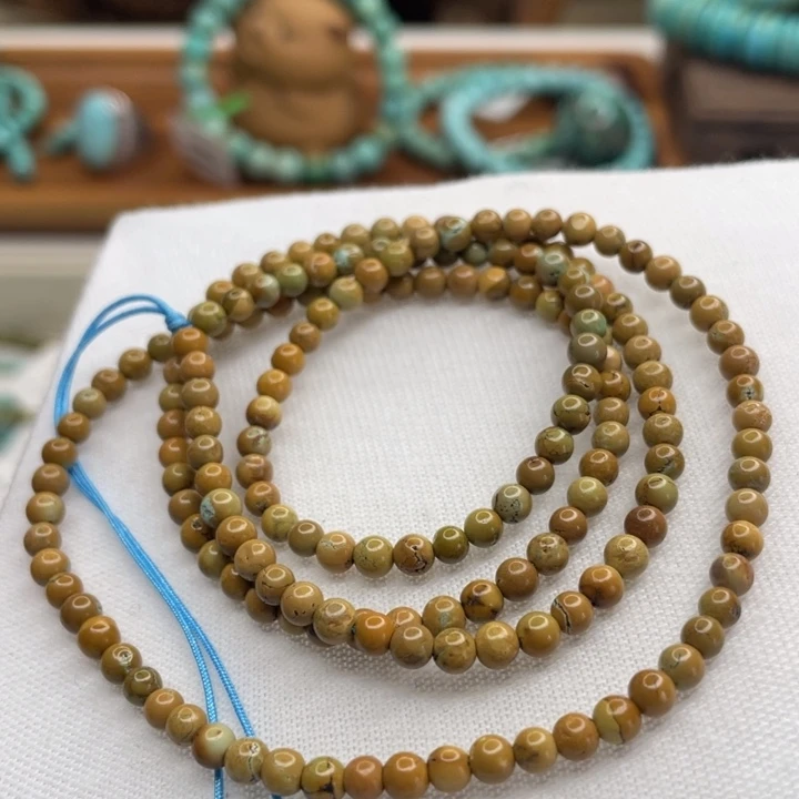 绿松石未镶嵌珠宝