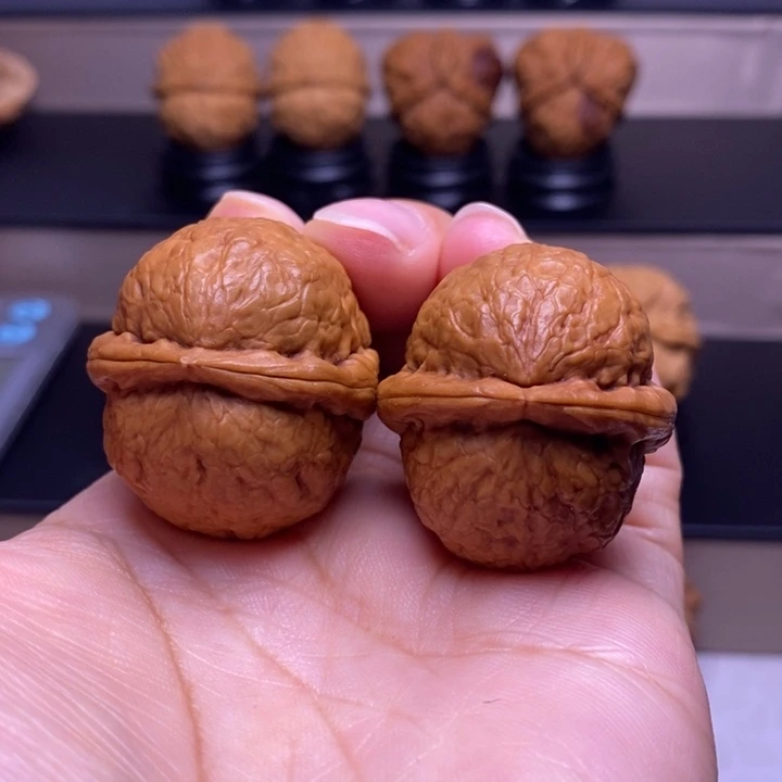 把件文玩核桃粗筋大屁桃68
