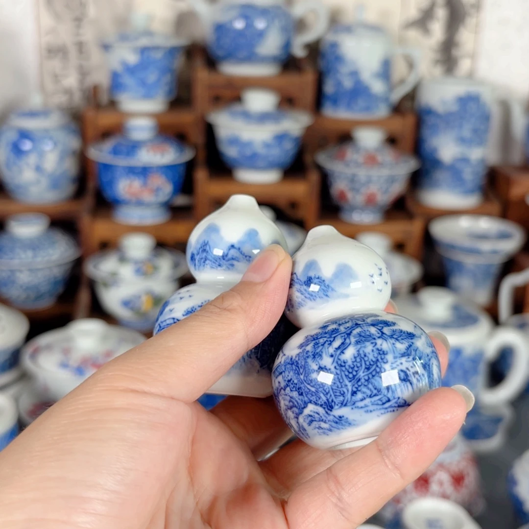 别***8青花瓷器手绘作品陶瓷香插