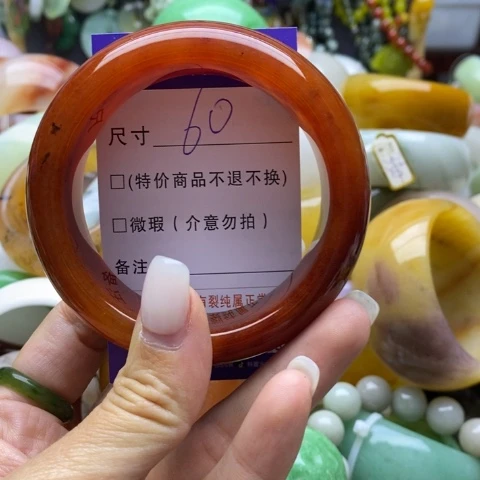 未镶嵌手镯石英质玉