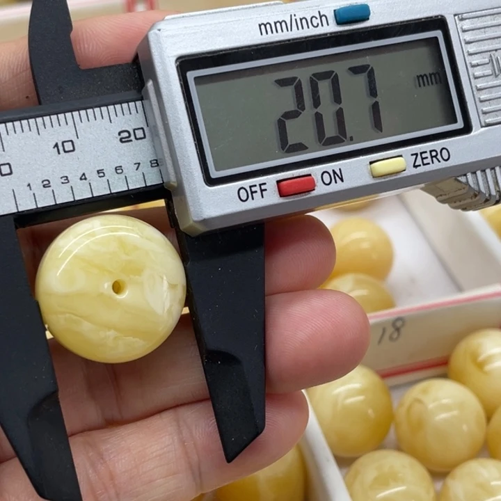 未镶嵌琥珀裸石蜜蜡