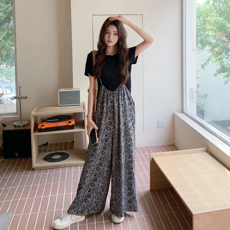 韩系减龄穿搭套装女2025夏新款黑色短袖T恤印花吊带阔腿裤两件套
