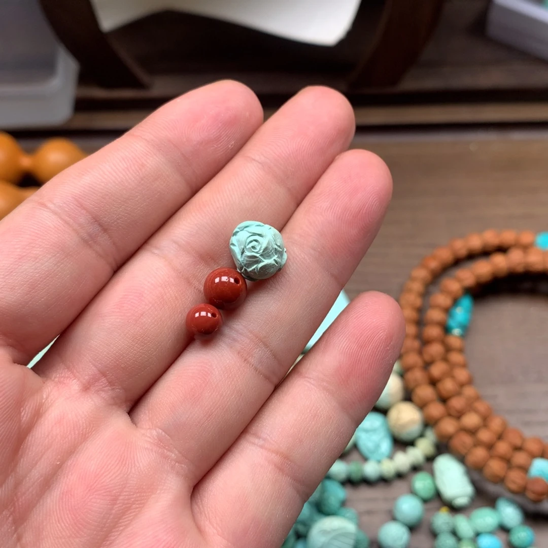 南红玛瑙未镶嵌雕刻