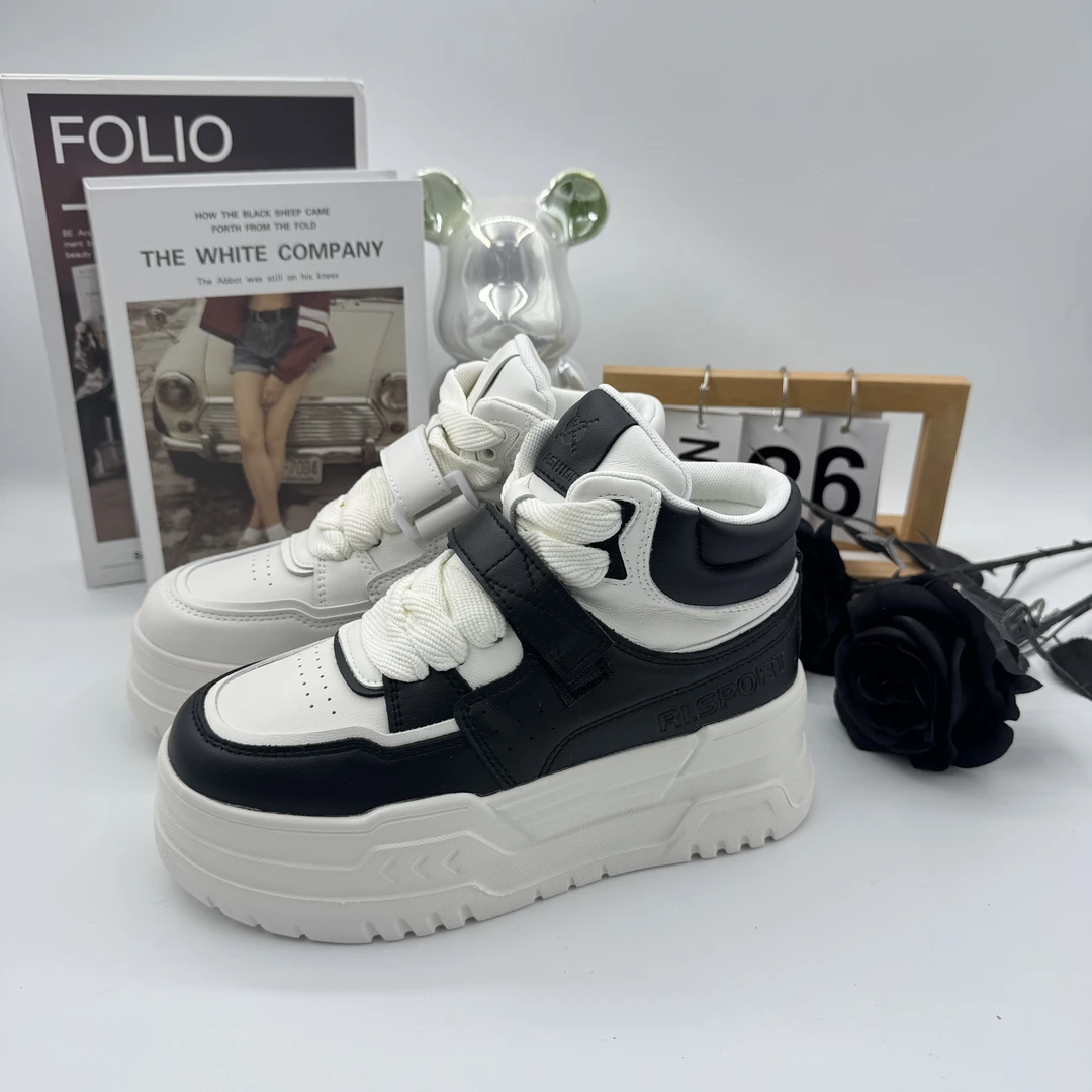 2024年春季新款小白鞋高帮百搭厚底板鞋时尚休闲鞋A201