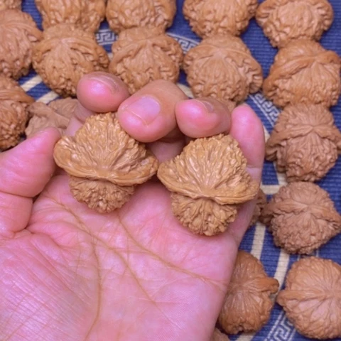 【闪购商品】文玩核桃吊坠用****2四座楼38