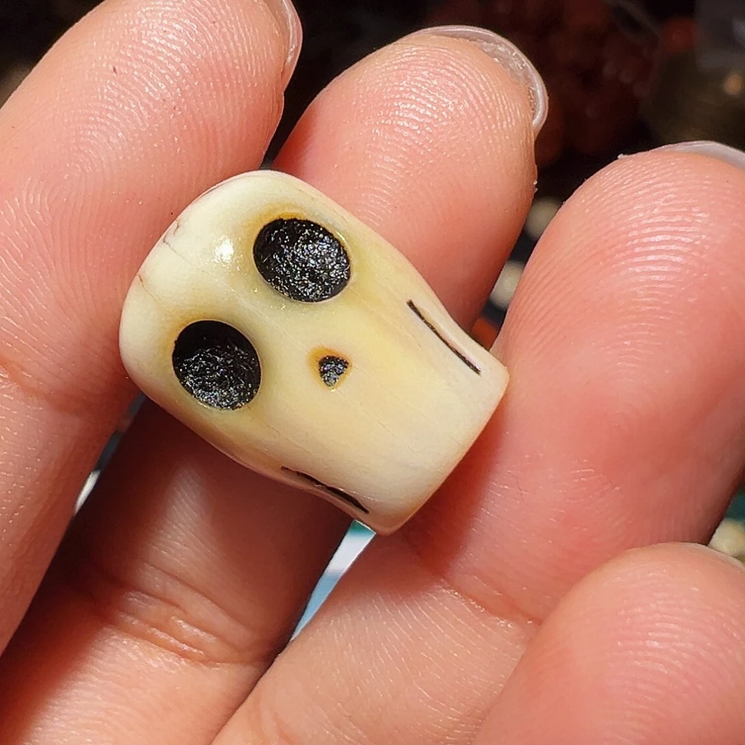 倔***卜非洲紫檀（红花梨）