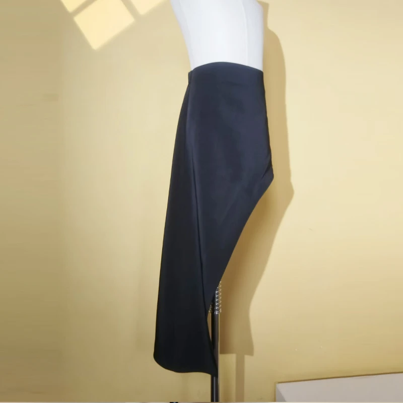 侧开裙夏季潮服模特走秀潮服时尚重工裙子